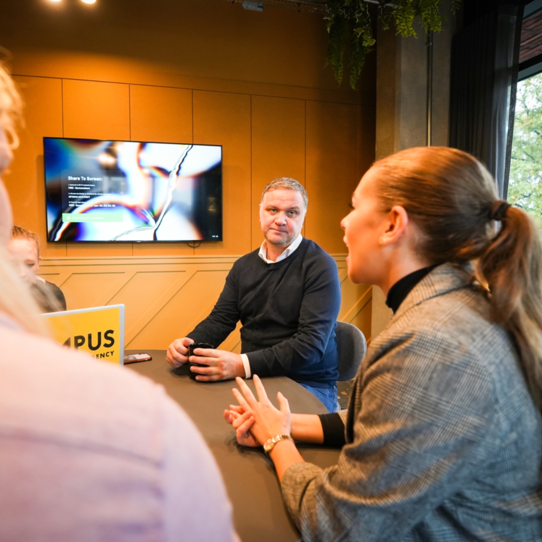 Colony One Silk St  Meeting Room Product Image